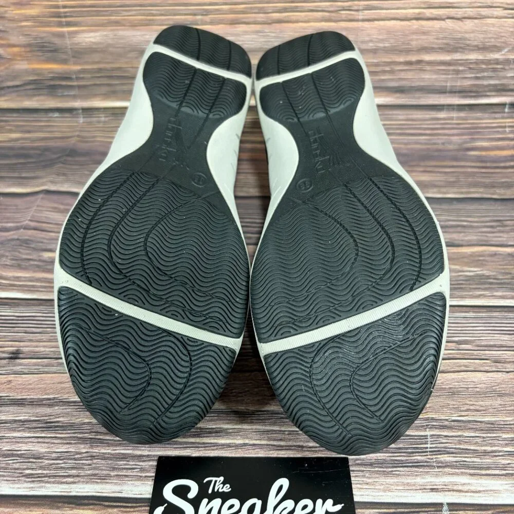Dansko Holland Suede Women's Bungee Lace Comfort‎ Walking Shoes